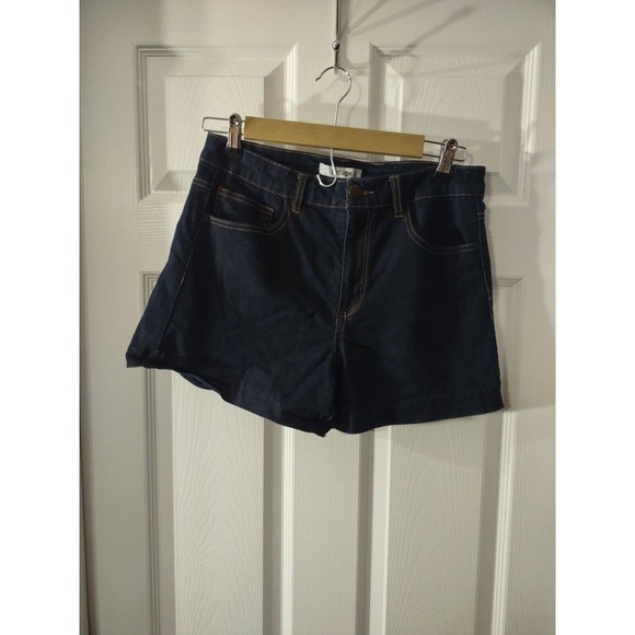 Refuge Shorts Jean Size 10 Blue Short Looks Small See Measurements - Picture 1 of 9